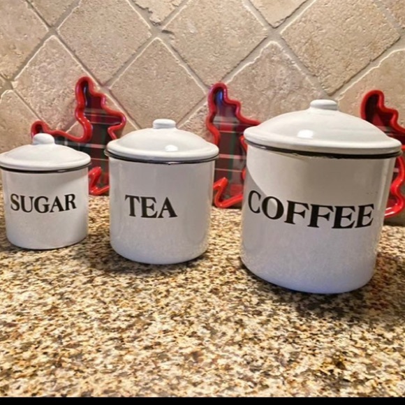 Rustic white canisters - Picture 4 of 4